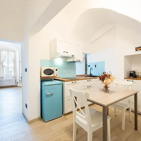 Casa Santa Brigida 아파트 산레모
