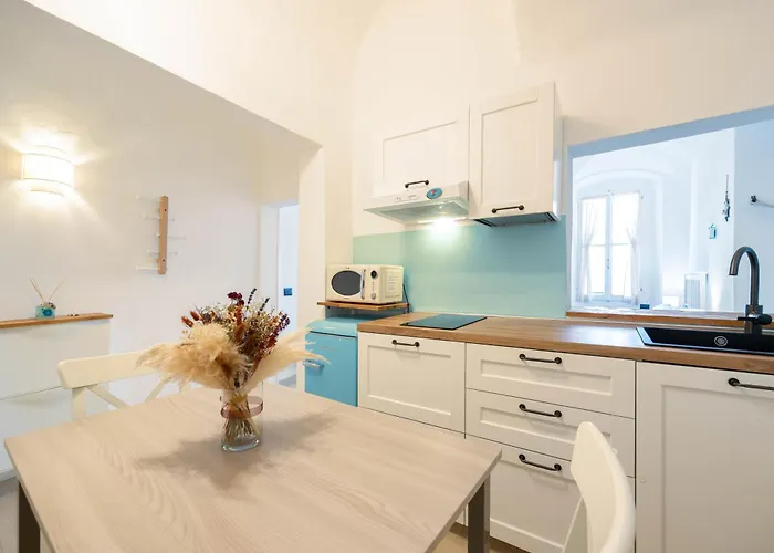 Casa Santa Brigida דירה *